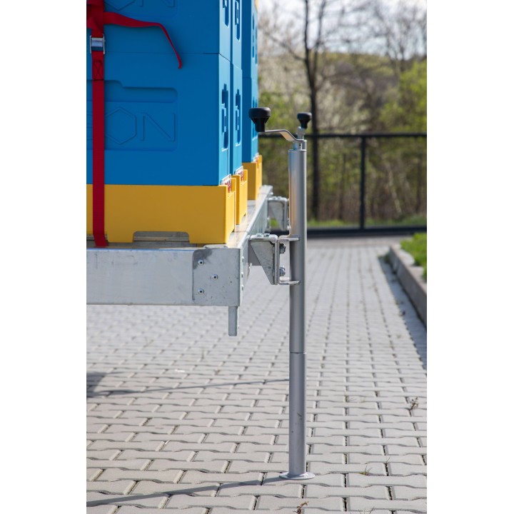 Przyczepa do transportu uli z burtami