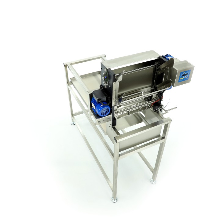 Stół do odsklepiania z odsklepiarką z podajnikiem automatycznym (230V) z nożami podgrzewanymi elektrycznie (na stelażu)