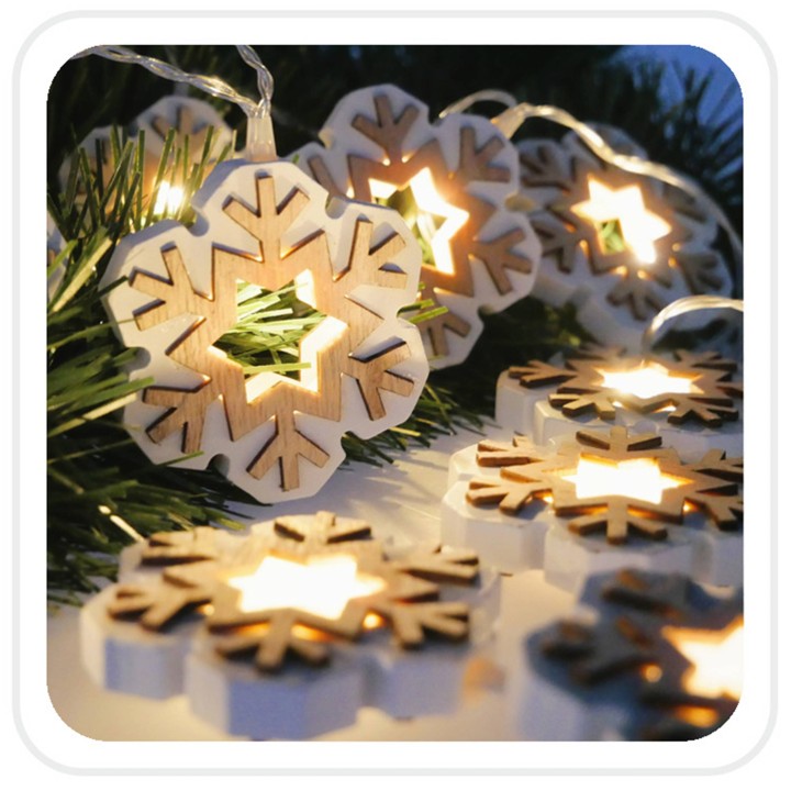ŁAŃCUCH ŚWIETLNY LED 10L NA BATERIE DREWNIANE ŚNIEŻYNKI - LED4055